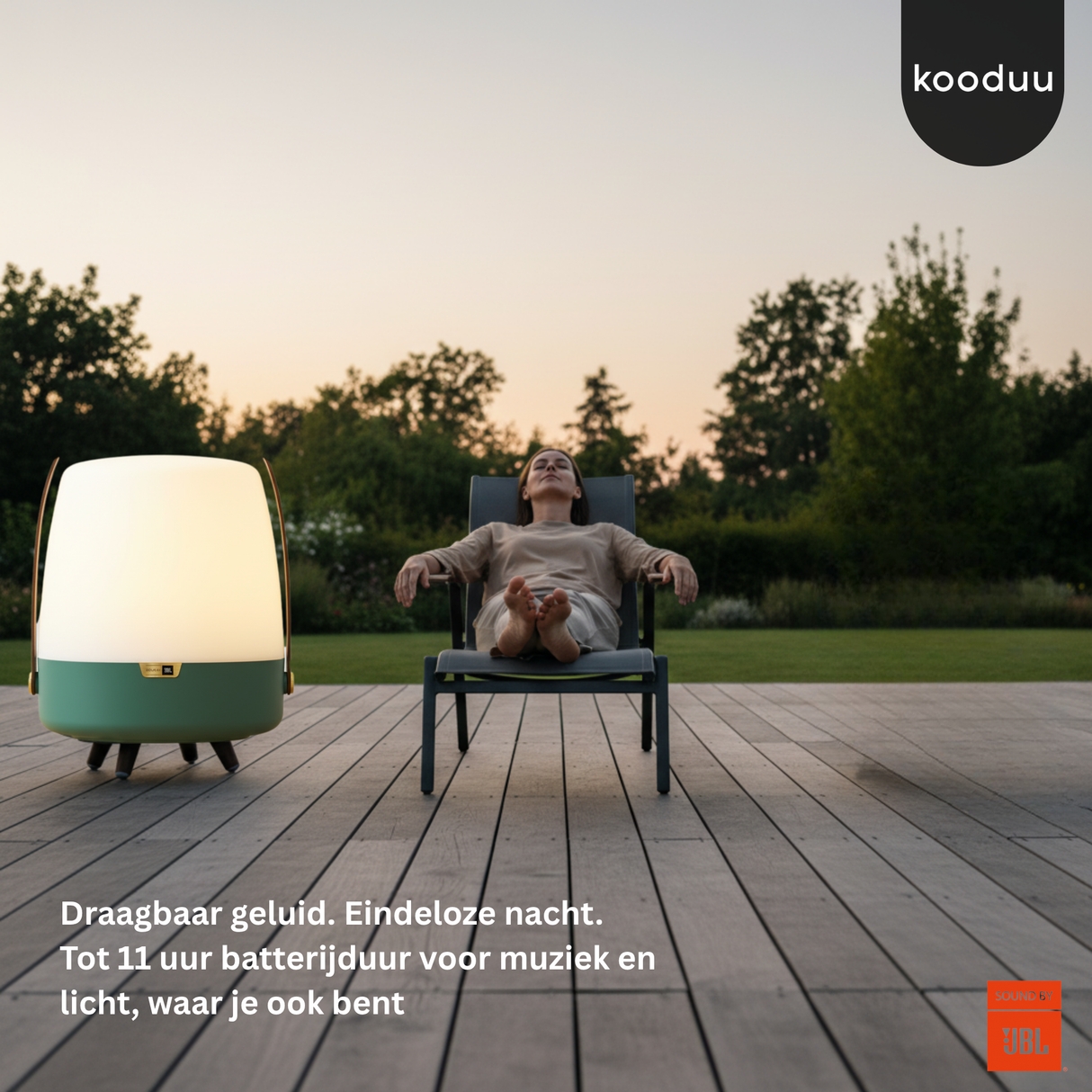 Kooduu Lite-up PLAY Petroleum: Draagbare LED Lamp met JBL Bluetooth Speaker