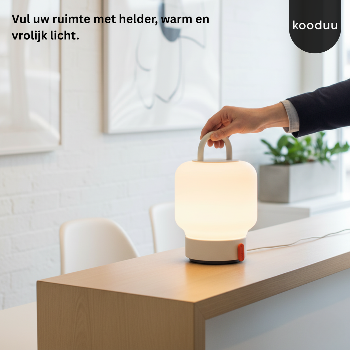 Loome Lantaarn Cloudy White: Draagbare LED Lantaarn Tafellamp