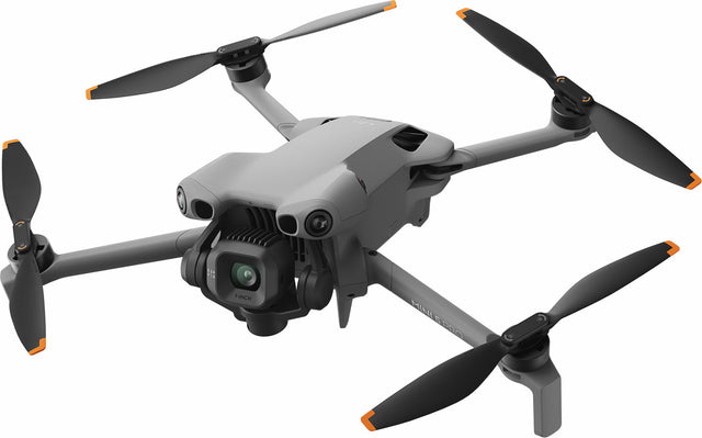 DJI Mini 5 Pro Fly More Combo drone – drone op lichte achtergrond